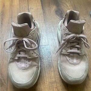 Nike huaraches